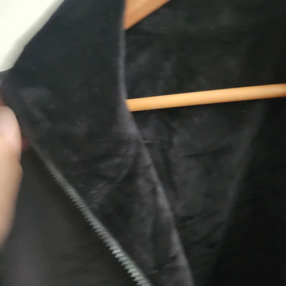 The North Face Women's Black Cropped 1/2 Zip Reversable Pullover, Sm, Windwall - Picture 5 of 9